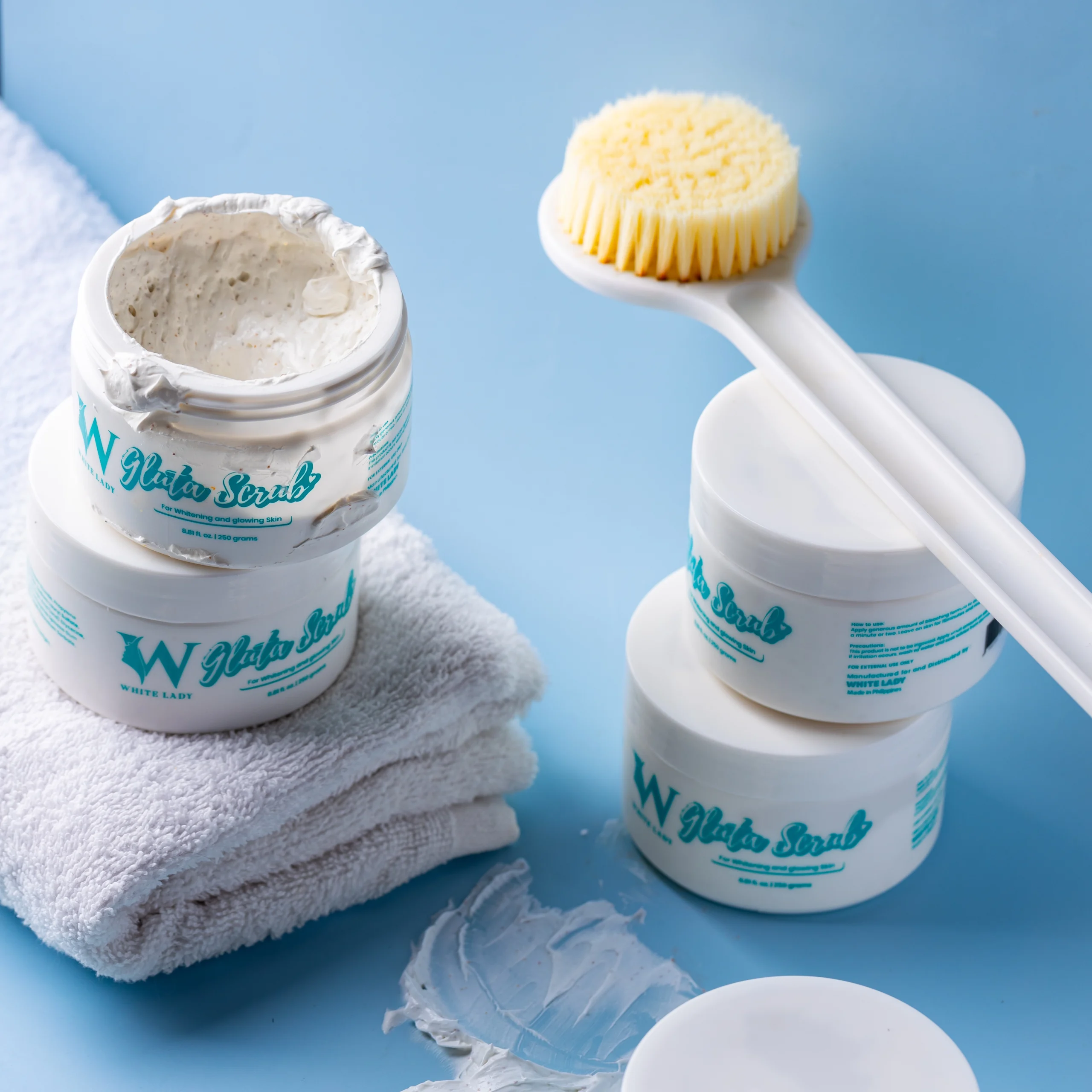 WL Gluta Scrub Image 10