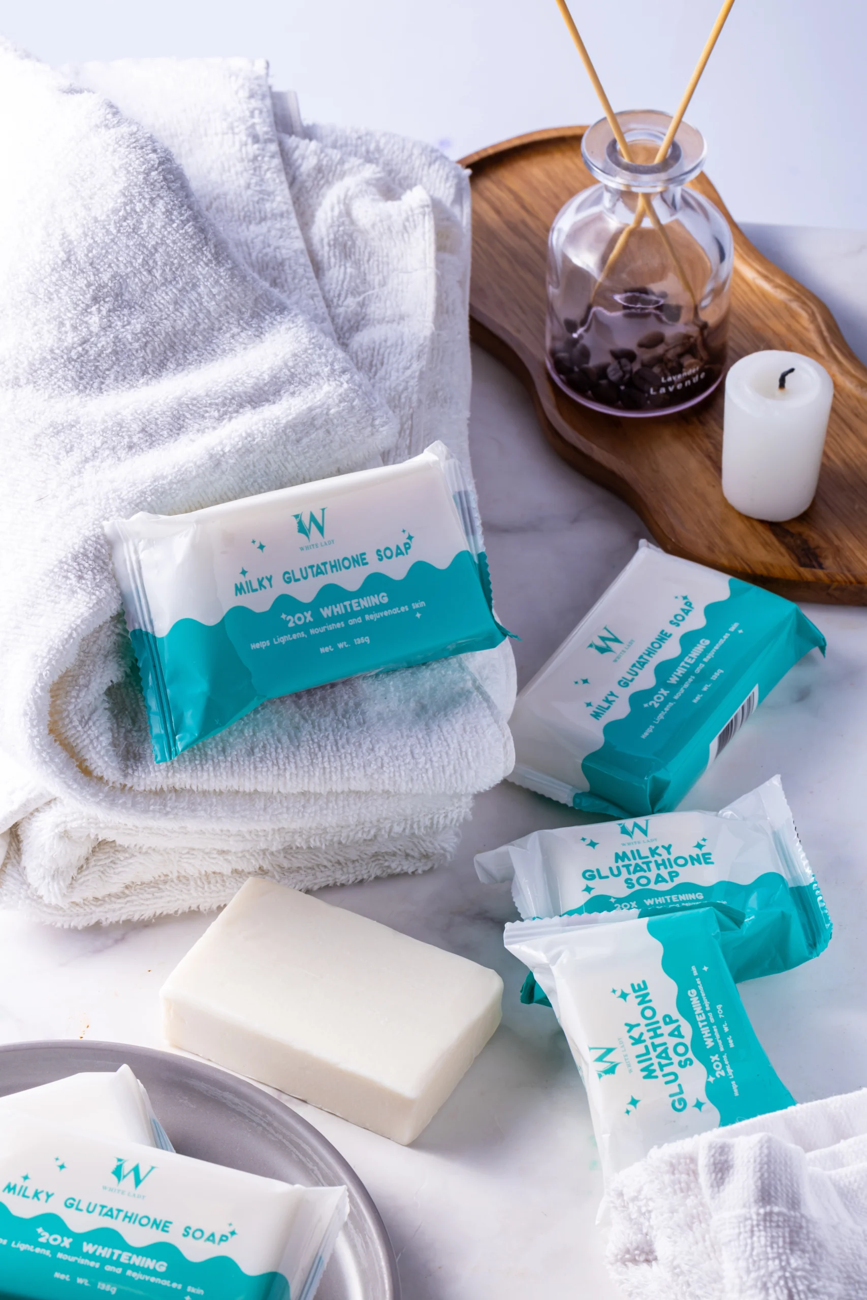 Milky Glutathione Soap Image 3