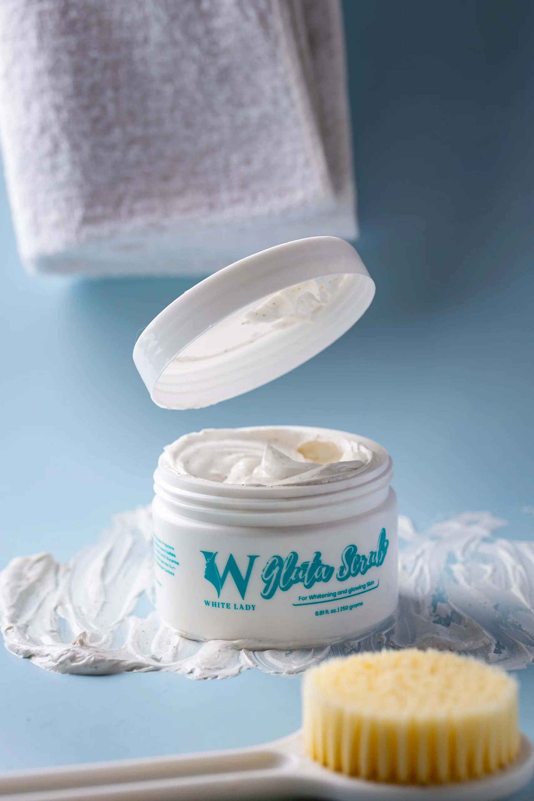 WL Gluta Scrub Image 11
