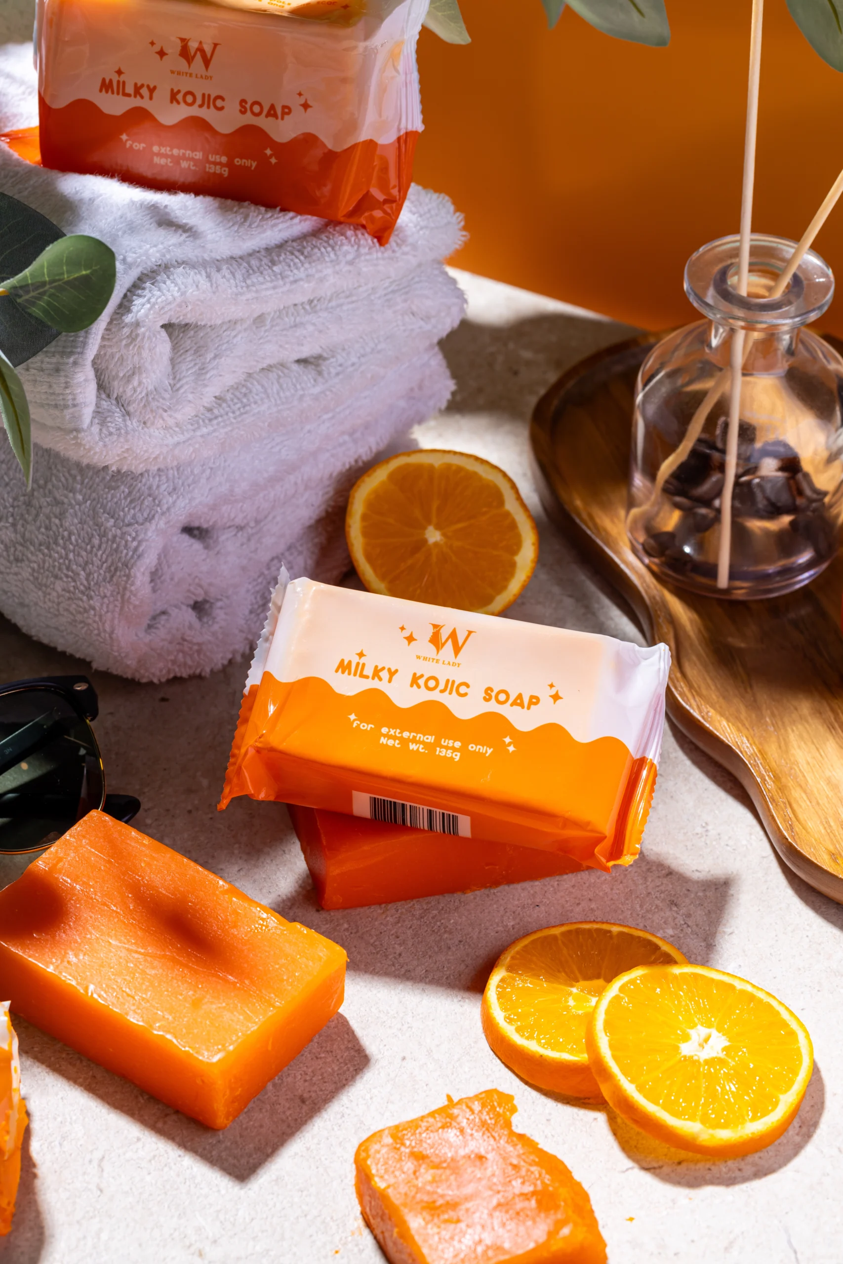 Milky Kojic Soap Image 3