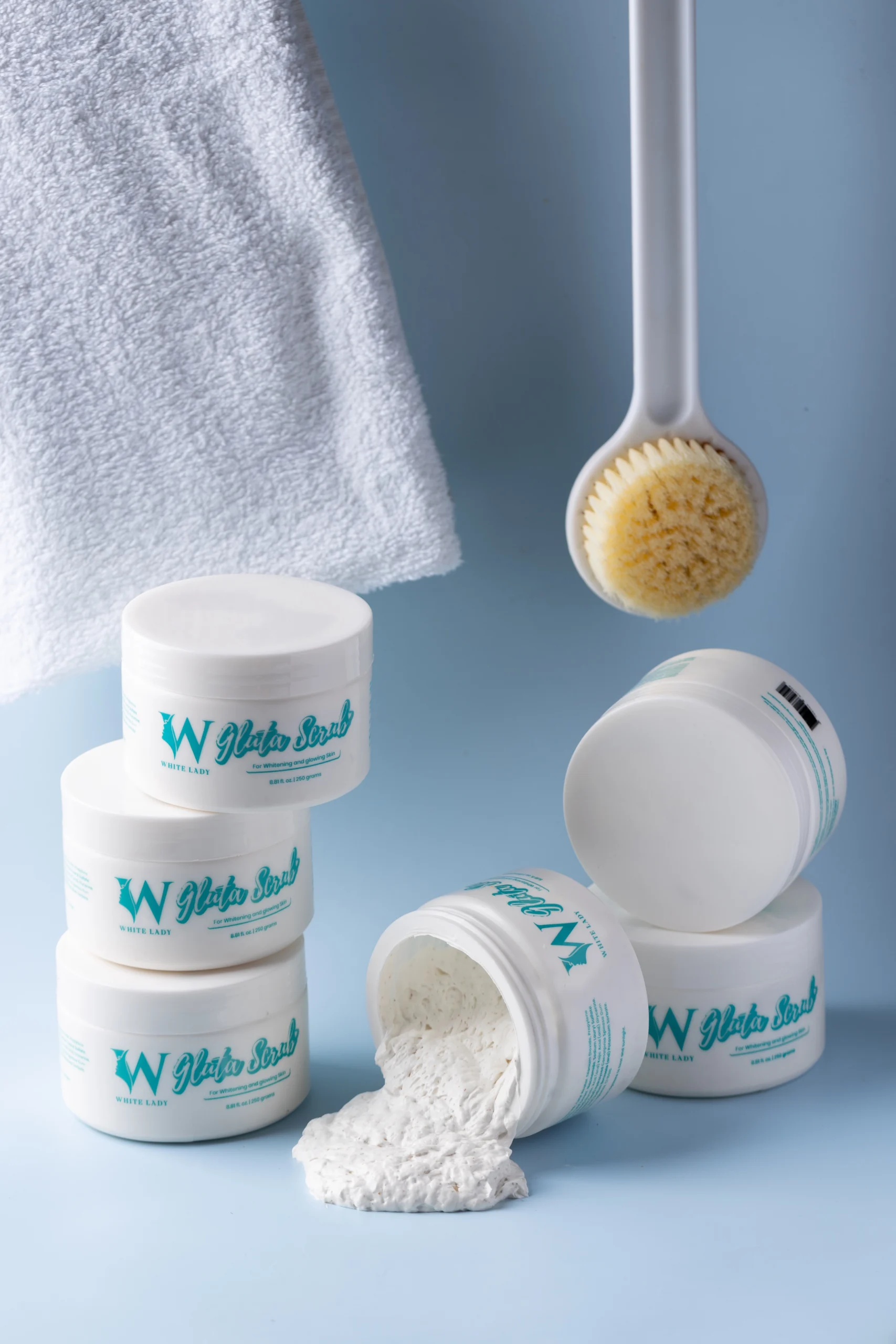 WL Gluta Scrub Image 6