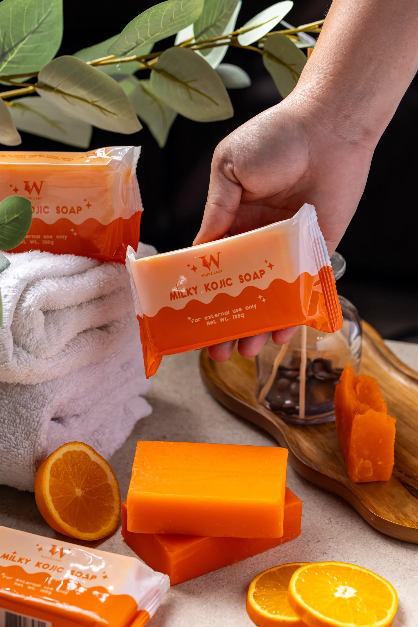 Milky Kojic Soap Image 5