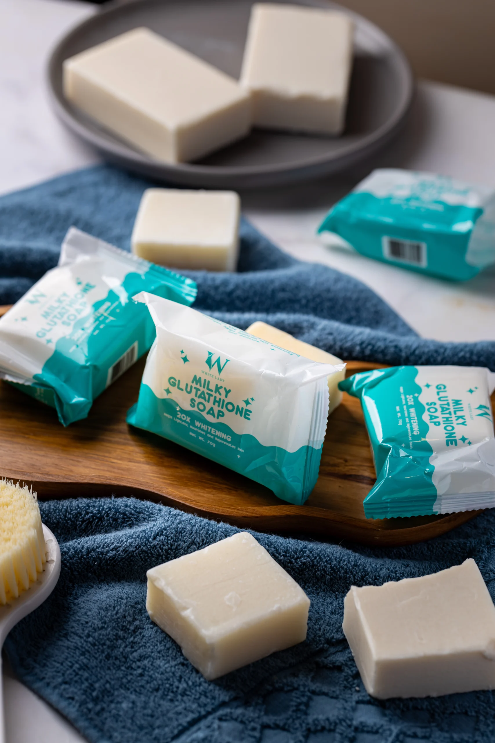 Milky Glutathione Soap Image 6