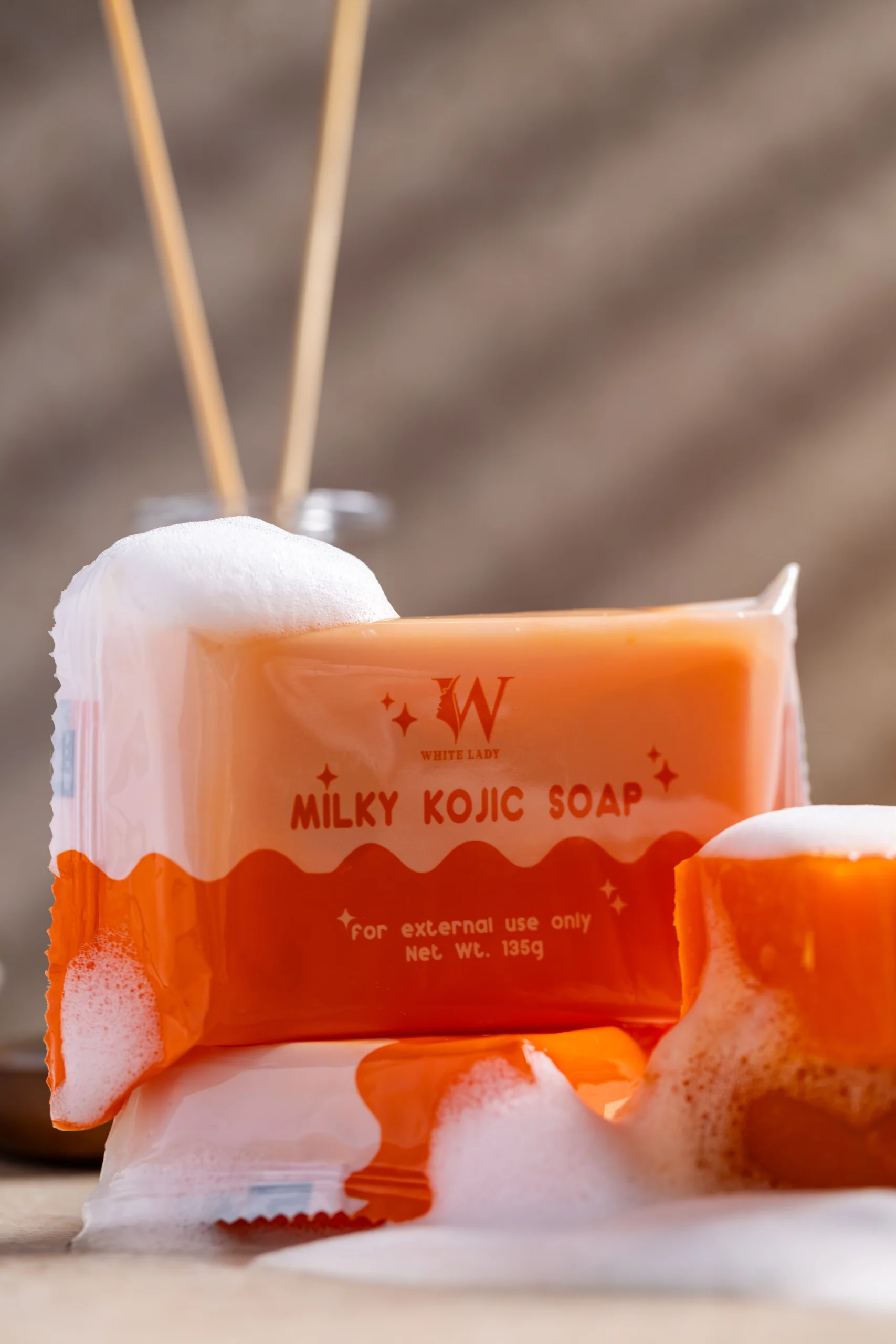 Milky Kojic Soap Image 7
