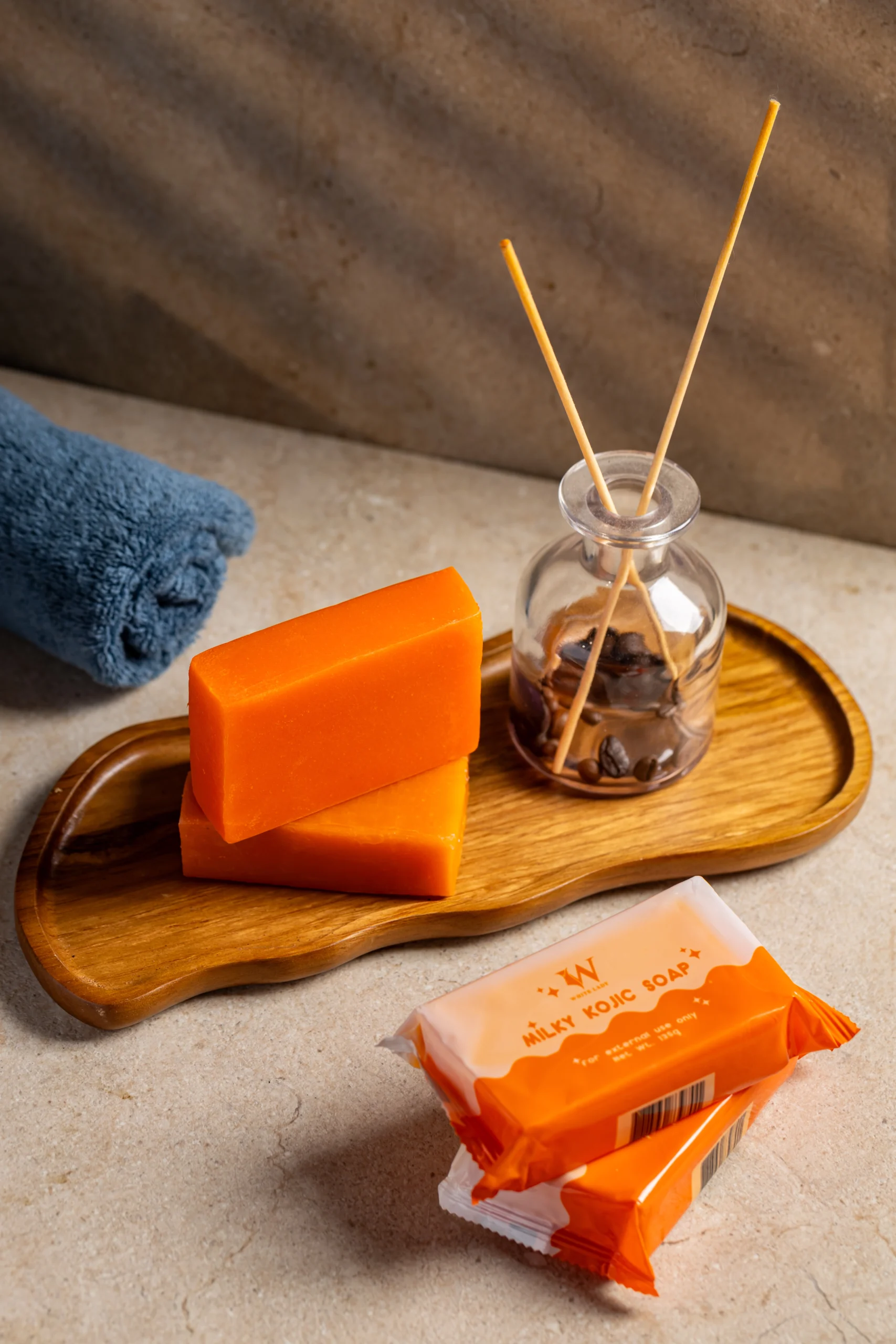 Milky Kojic Soap Image 8